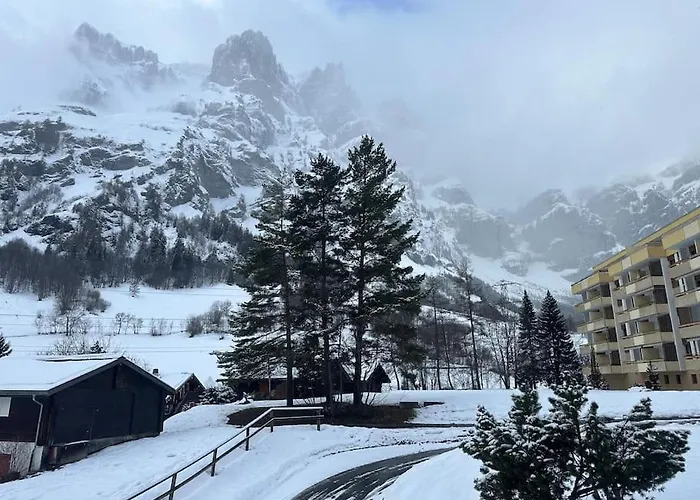 Confort & Style Апартаменты *